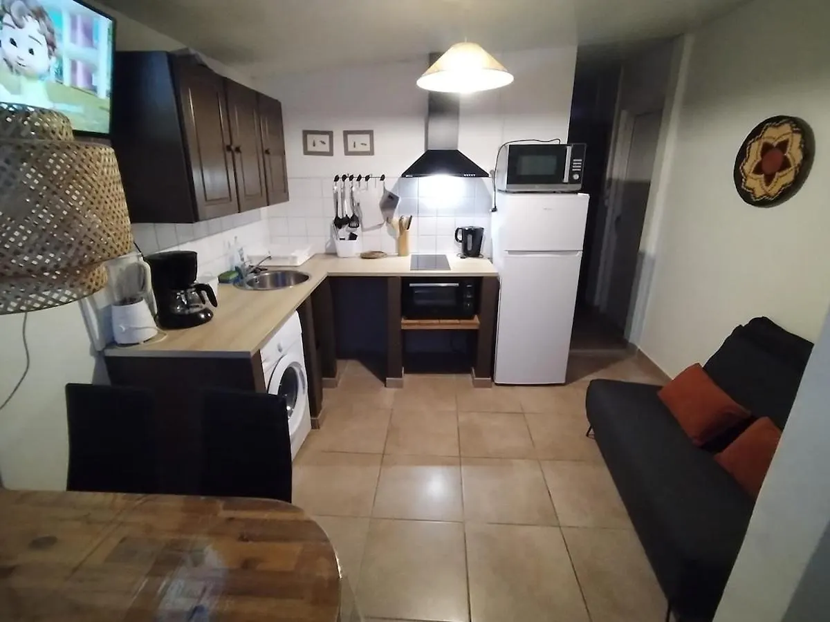 Vintage Appartement 1 Chambre 포르드프랑스 아파트